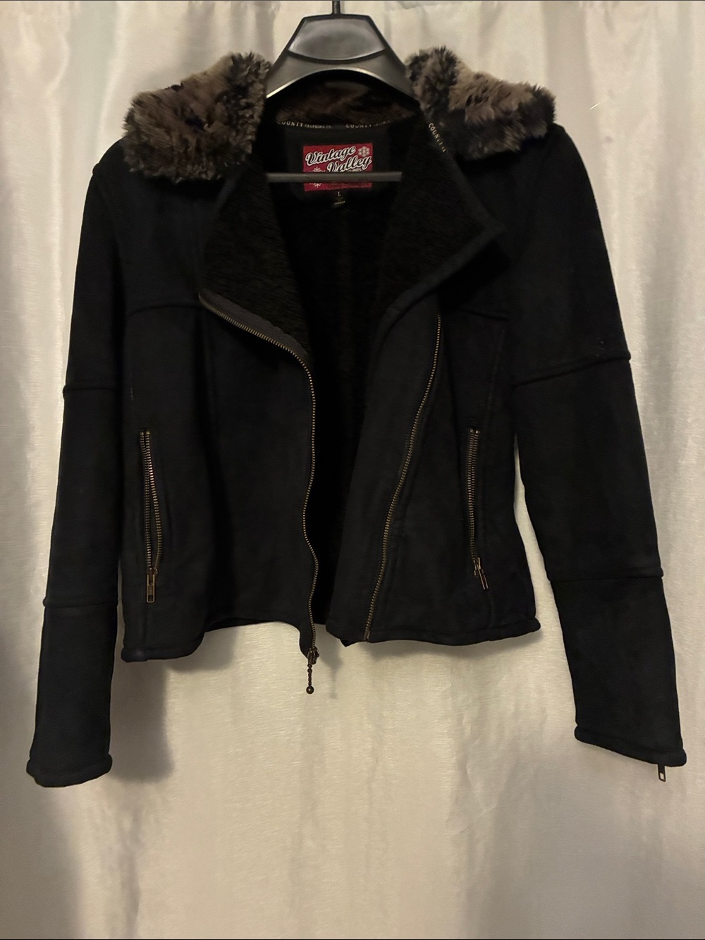 Vintage Valley Black Faux Suede Moto Jacket with Fur Collar - Size Large